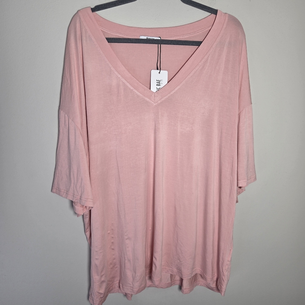 Basic Bae Pink V-Neck T-shirt NWT - Picture 2 of 11